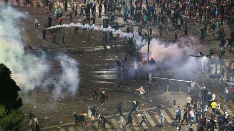 Violence Erupts In Buenos Aires After Argentina S World