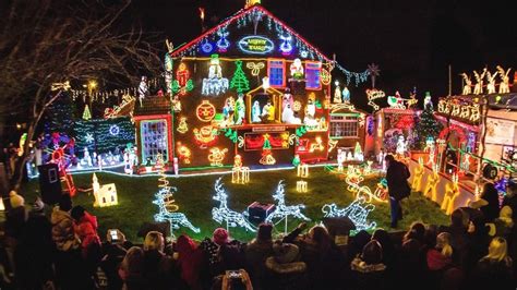 bristol homes  christmas light switch  attracts hundreds bbc news
