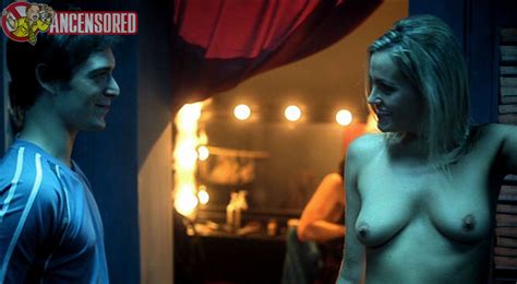 naked ashleigh hubbard in unrivaled