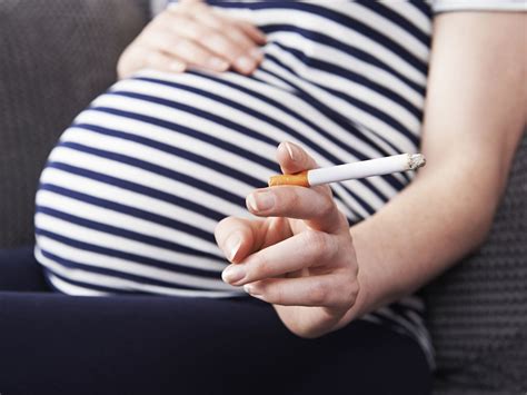 Despite Known Dangers Women Still Smoke During Pregnancy