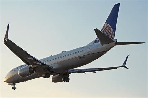 united airlines boeing     continental