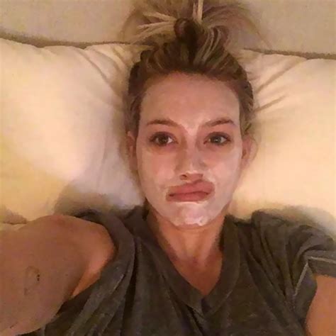 hilary duff nude leaked photos and private selfies scandal