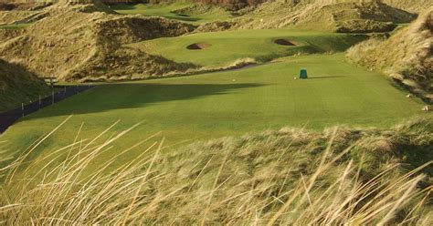 hooked irelands golf courses irelands   holes hole