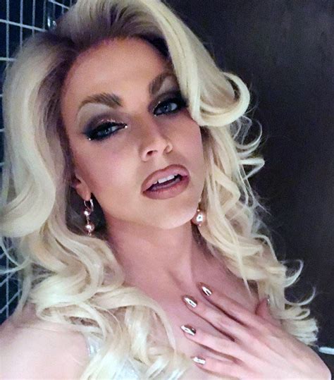 Single Af Courtney Act Admits To Sex With Straight Men While In Drag