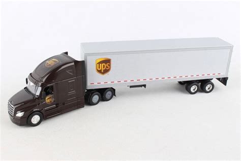 ups tractor trailer brown  white daron gw  scale diecast model toy car