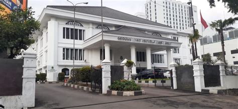 gedung dprd jabar positif covid    antaranya anggota