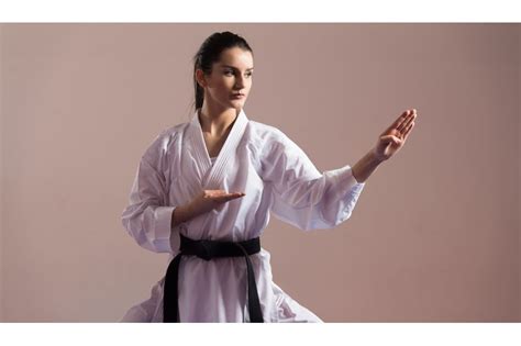 so kämpfen sie sich mit karate zum seelenfrieden women s