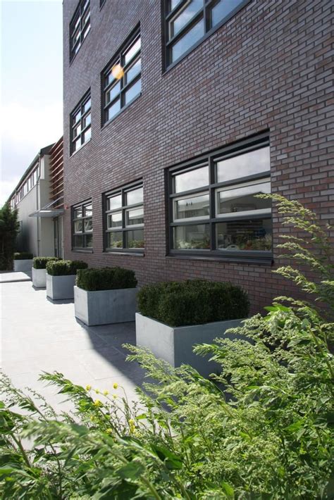 nieuw kantoor amsterdam arend groenewegen architect bna zinc planters modern planters flower