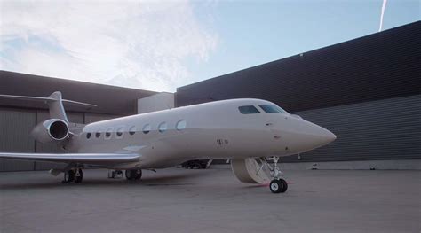 kim kardashian debuts new air kim private plane photos