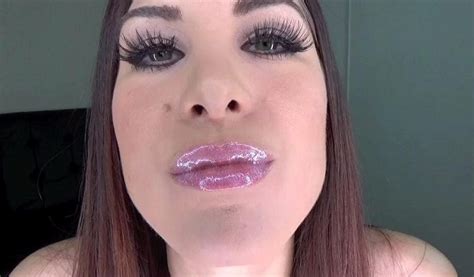 Lip Gloss Blowjob Gay Suck Penis