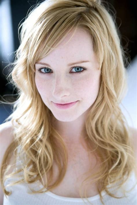 10 best melissa rauch images on pinterest melissa rauch famous people and bangs