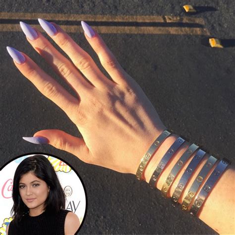 Kylie Jenner Flaunts 40 000 Worth Of Cartier Love