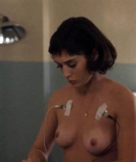lizzy caplan topless banned sex tapes