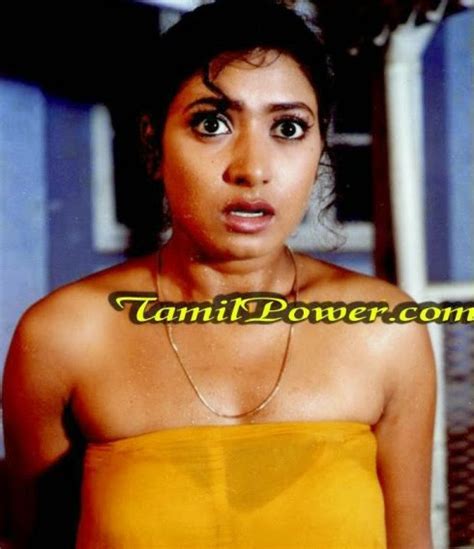 south indian actresses bathing and towel pictures