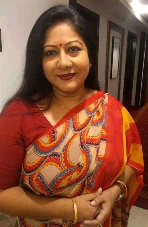 aunty in saree beautiful women over 40 india beauty women indian