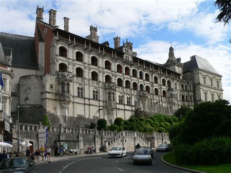 blois centre francois  vale  loire chateau de blois renaissance french chateau