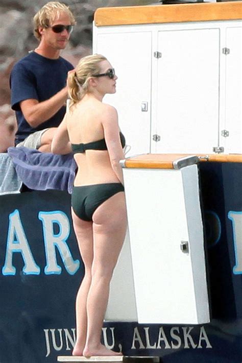 kate winslet showing her fucking sexy body and ass in bikini porn