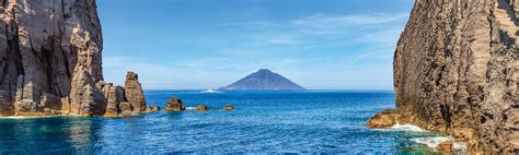 enjoy  luxury vacation   aeolian islands