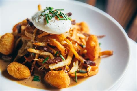 take off 9 restaurants for poutine in the states