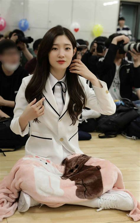 Jung Chae Yeon Dia Chaeyeon Former Member Of Ioi