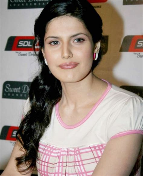 Zarine Khan Hot Pics Indianstills