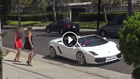 Lamborghini diablo whit sexy babes