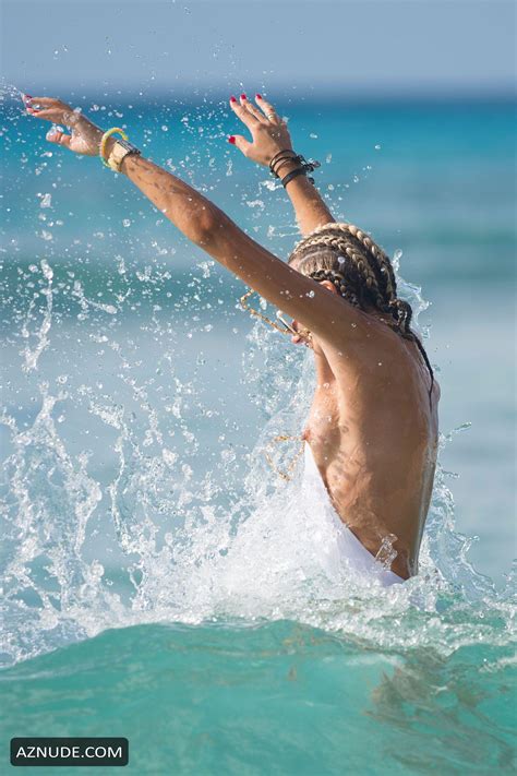 Lady Victoria Hervey Nipple Slip On The Beach In Barbados