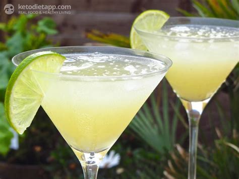20 Refreshing Low Carb Alcoholic Drinks To Help You Unwind After A Long