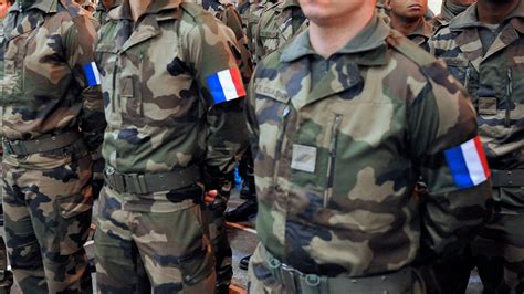 pourquoi l État major de l armée française débarque sur twitter numerama