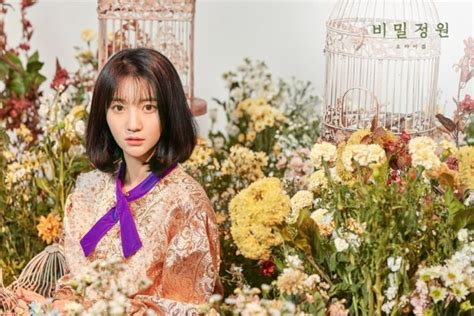 Oh My Girl Are Surrounded By Flowers In Secret Garden