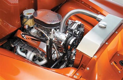 top 10 engines of all time 1 small block chevrolet gen 1 350 onallcylinders