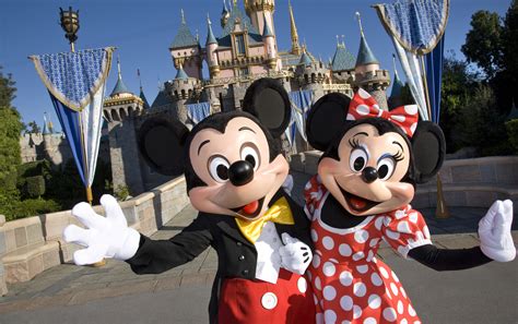 headed  disneyland  spring grab  deals