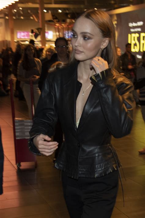 Lily Rose Depp Sexy Premiere Les Fauves The Fappening
