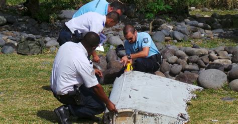 missing plane mh370 was flown into water deliberately crash expert