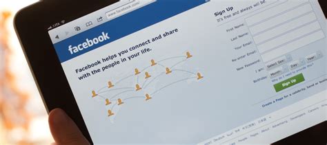 meta threatens  remove  news  facebook correct success