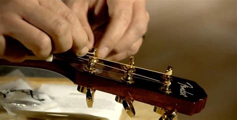 change acoustic guitar strings  beginners yourguitarguidecom acoustic guitar