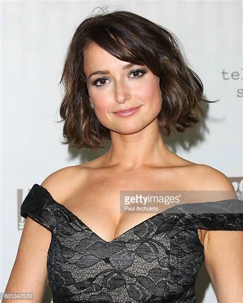 actress milana vayntrub attends the fox and fx s 2017