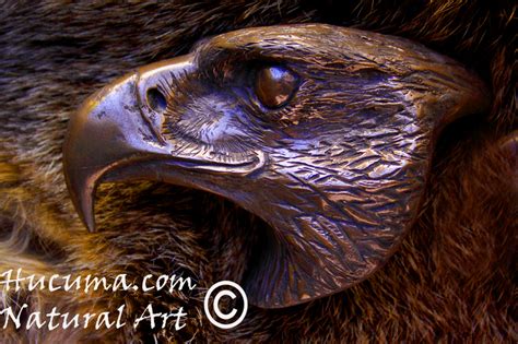 Hucuma Artesanía En Hueso Y De Diseño Cabeza De águila Real