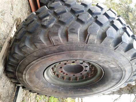 16 00r20 michelin tire on wheel military tires
