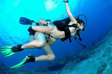 scuba diving naked free sexy butt