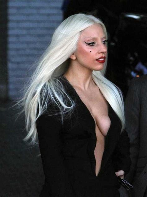 27 Exquisitely Sexy Lady Gaga Pictures Cleavage Pics