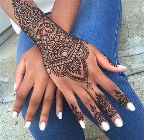 80 Tatuajes De Henna Que Querrás Probar Tatuajes Y Pirsing Henné
