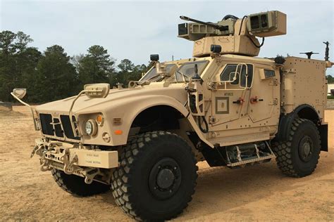 pin  atanas  armor military vehicles armored vehicles military armor