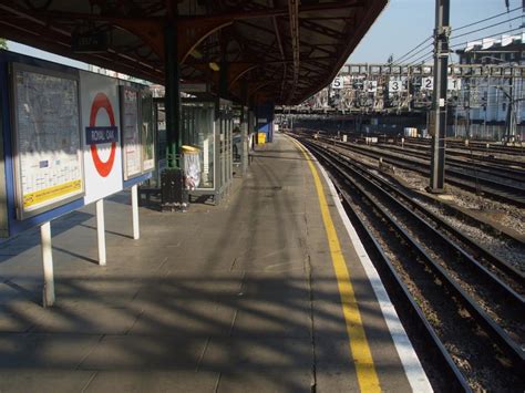 royal oak underground station city  westminster  structurae