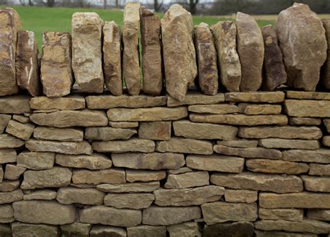 natural walling horsham stone  west sussex