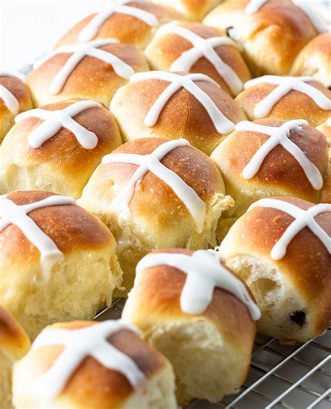 easy hot cross buns recipe vintage kitchen notes