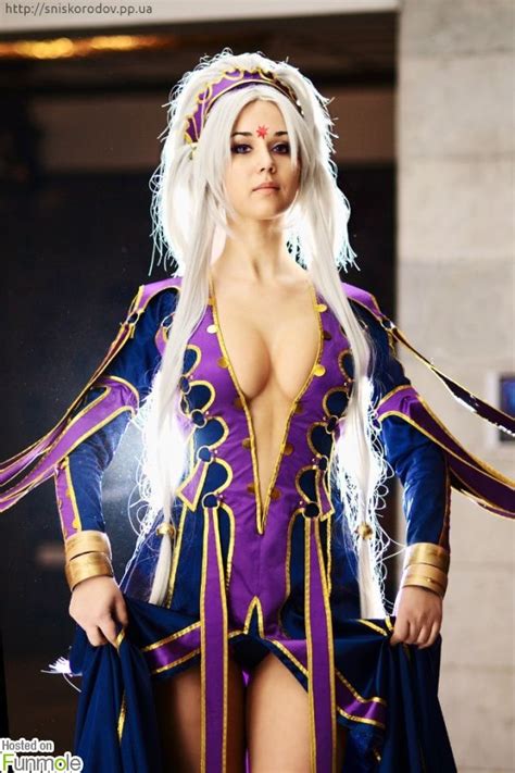 Pin On Cosplay Girls Of Animated