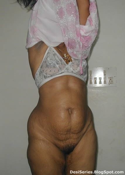 Tamil Aunty Lathima Bath4 10  Porn Pic From South