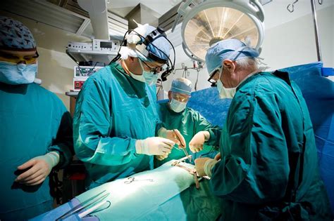 sutureless valve technology  improve heart surgery