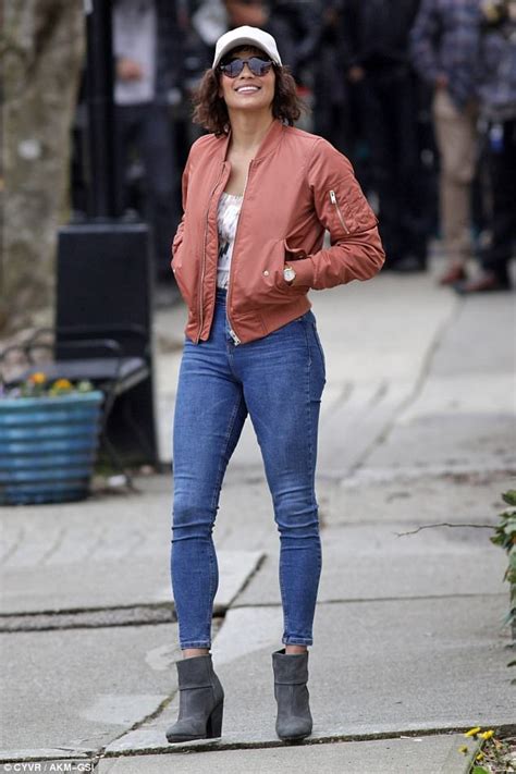 paula patton is casual chic in skinny jeans in vancouver daily mail